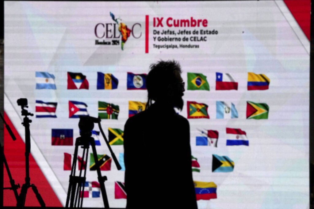 Argentina e Nicarágua ameaçam se abster de texto da Celac - 09/04/2025 - Mundo